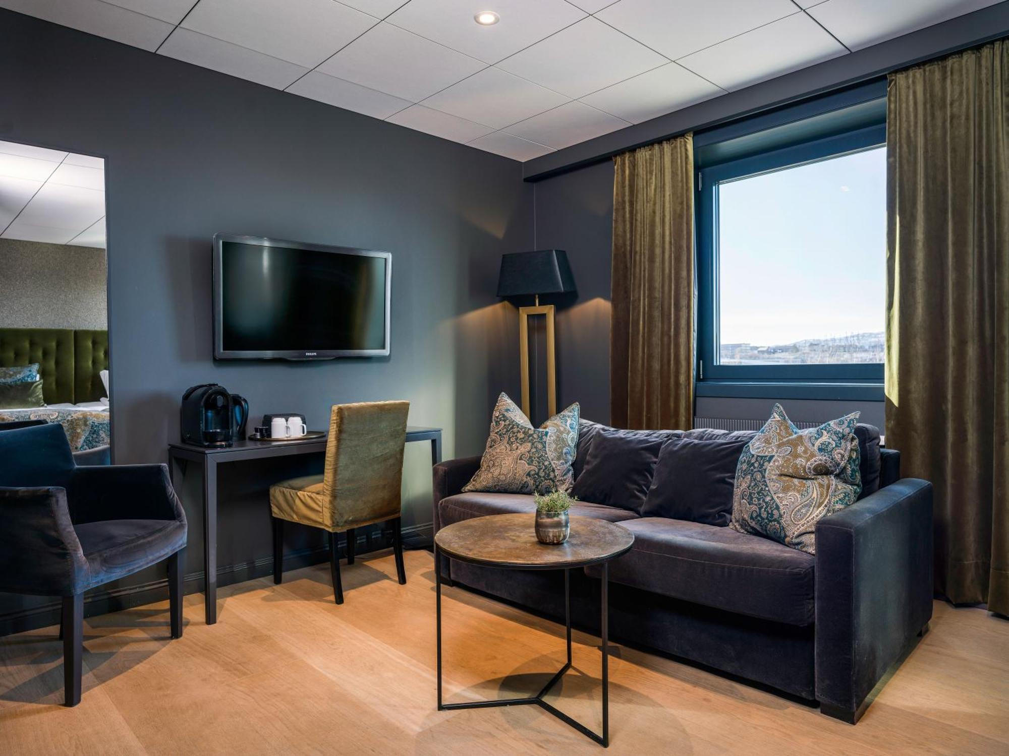 Quality Hotel Grand Royal Нарвик Екстериор снимка