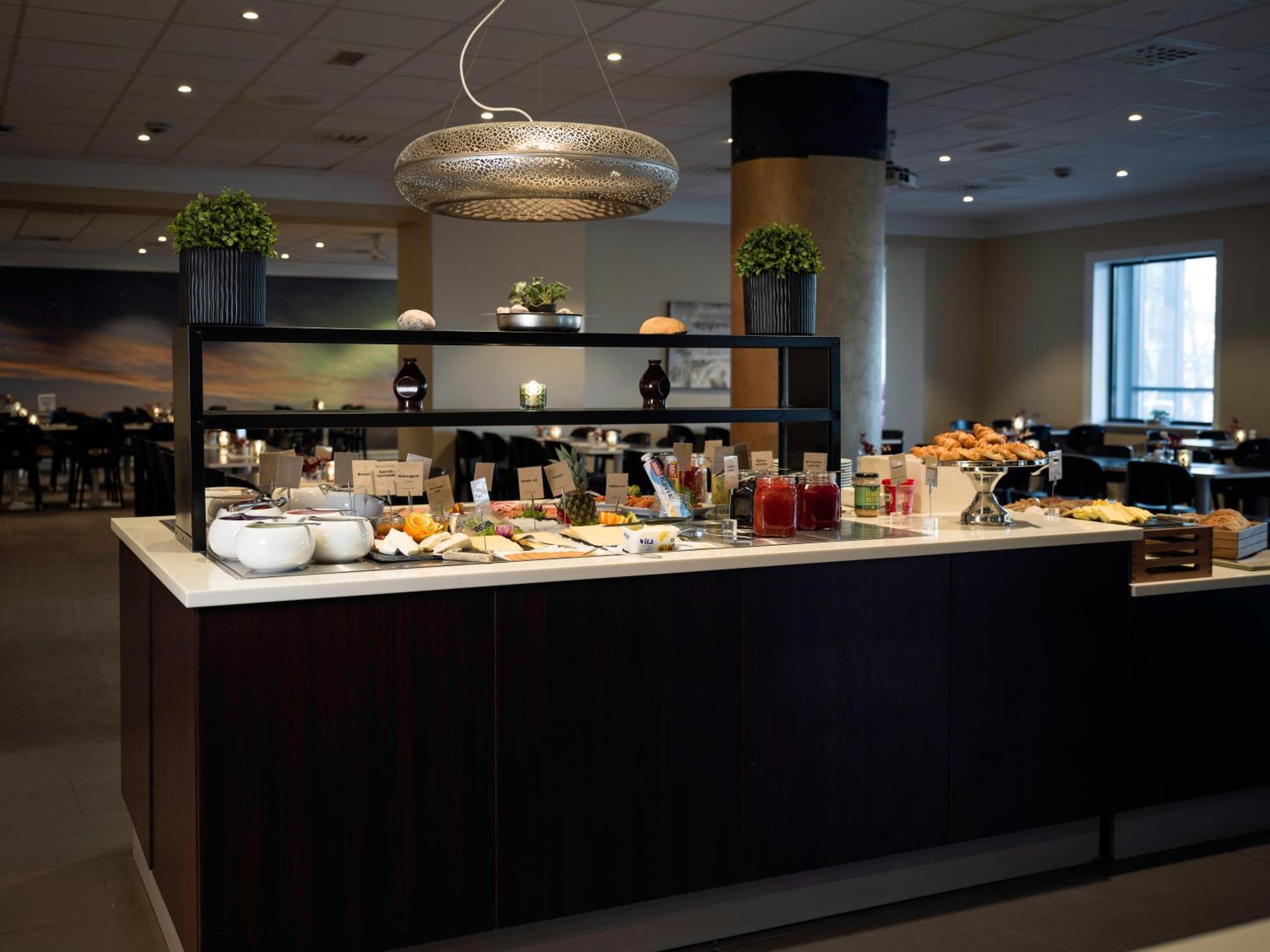 Quality Hotel Grand Royal Нарвик Екстериор снимка