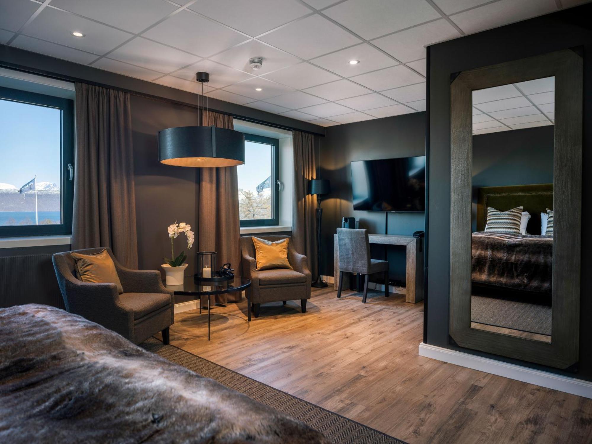 Quality Hotel Grand Royal Нарвик Екстериор снимка